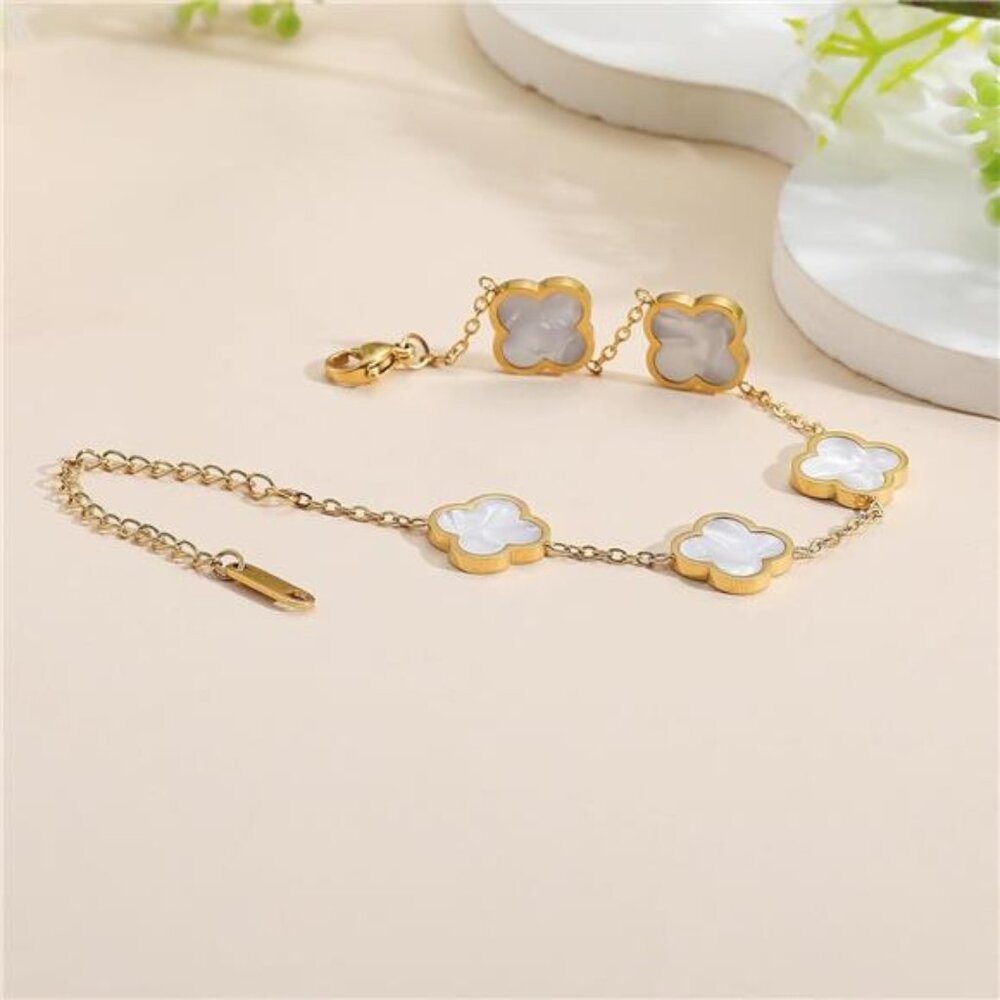 18K Gold Plated Clover Lucky Bracelet for Women White Flower - Picture 3 of 6